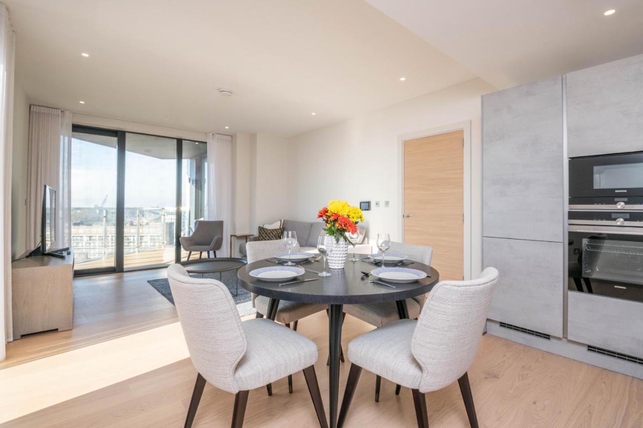 Modern Family Home Close To Victoria Station By Underthedoormat London Ngoại thất bức ảnh