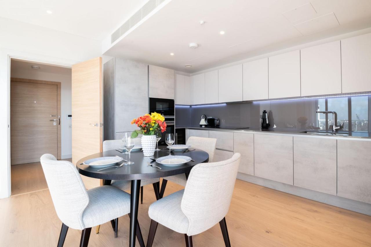 Modern Family Home Close To Victoria Station By Underthedoormat London Ngoại thất bức ảnh
